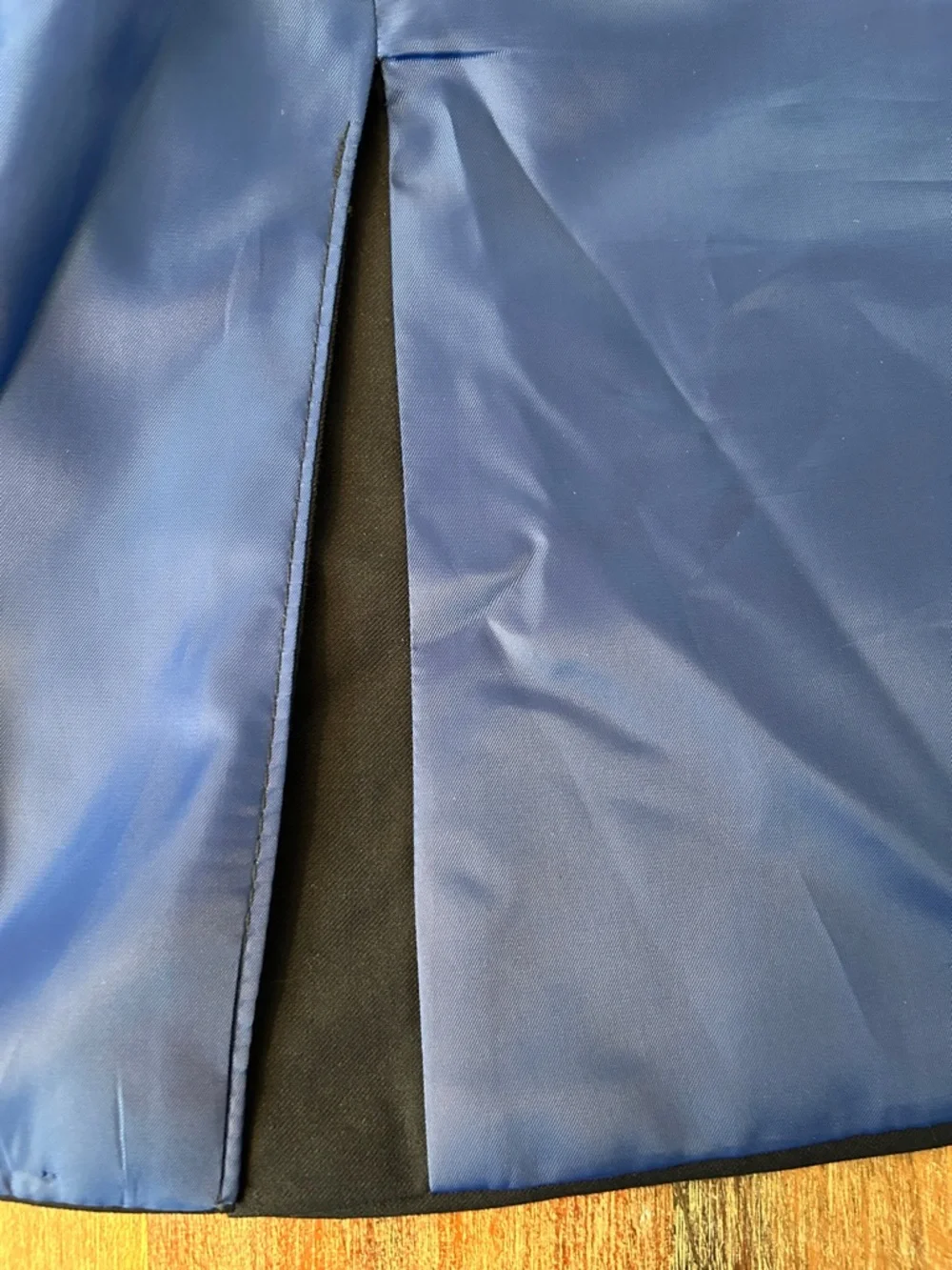 Nautica Navy Blazer with Gold Buttons: Youth 18/Men’s S - Picture 11 of 14